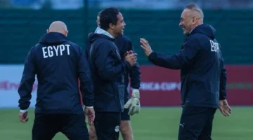 تفاعل جماهيري.. مهيب عبد الهادي يسأل عن أفضل نجم في أمم أفريقيا